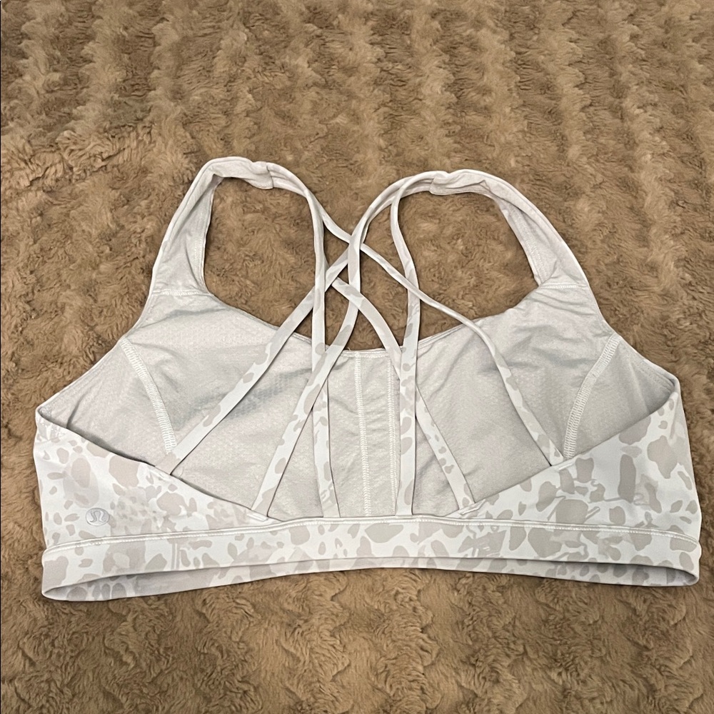Lululemon Athletica White Patterned Sports Bra 12 - Picture 4 of 5